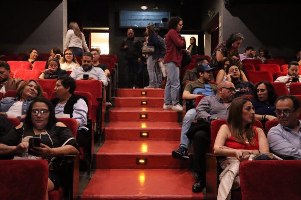 Una Date Casi Perfecta | Stand-Up Comedy Show con Selvyn Mejicanos y Vero Solís